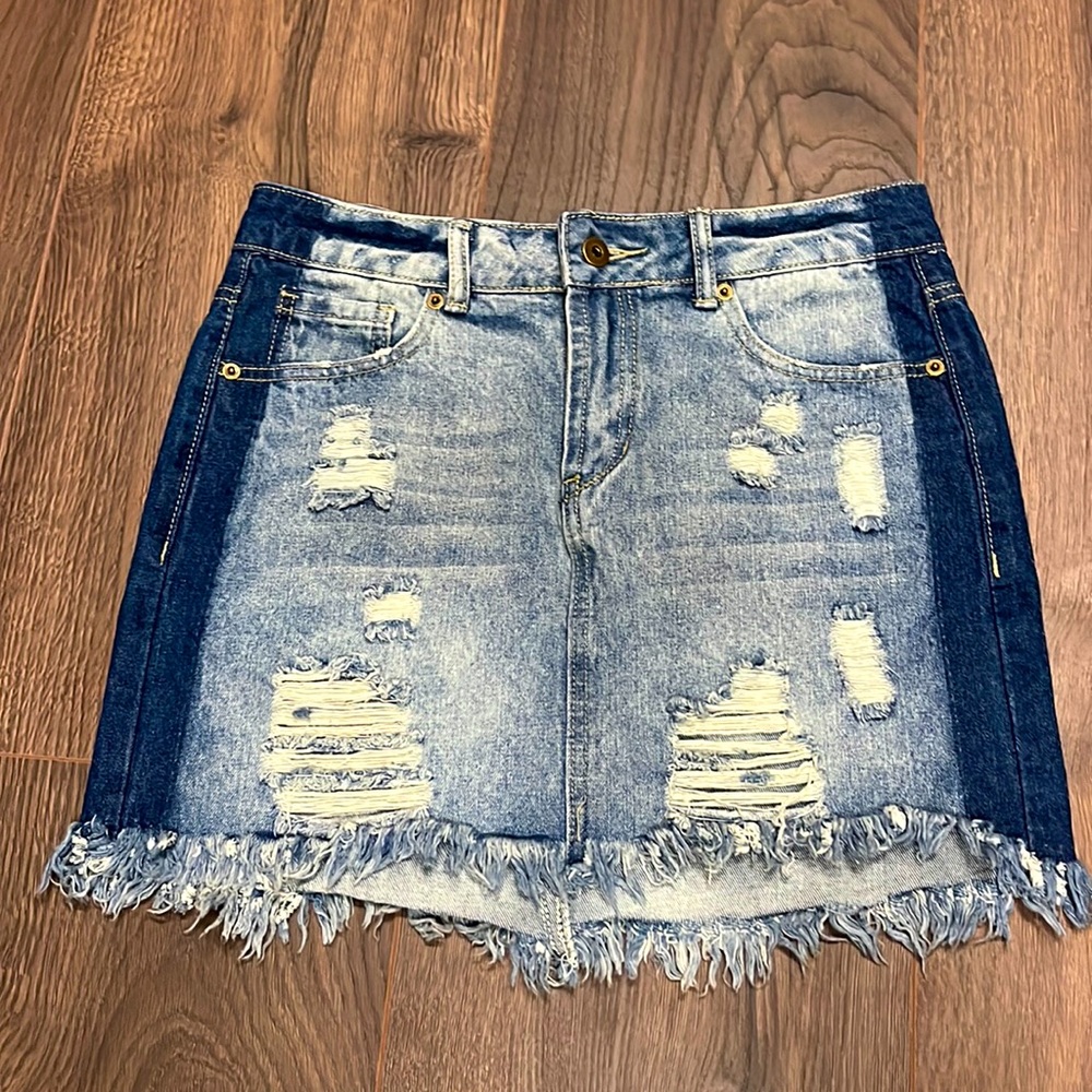 Distressed Vintage Havana - 2 toned denim skirt - size 27 - Picture 5 of 5